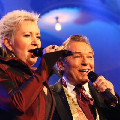 Eva Urbanová Karel Gott Lucerna 2010 3